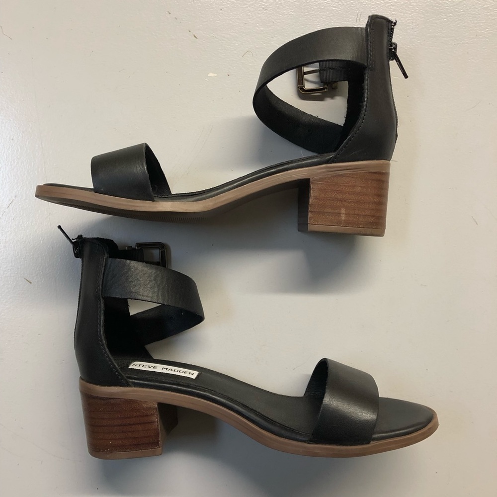Steve Madden sandals